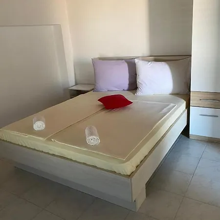 Steinhaus Hotel *